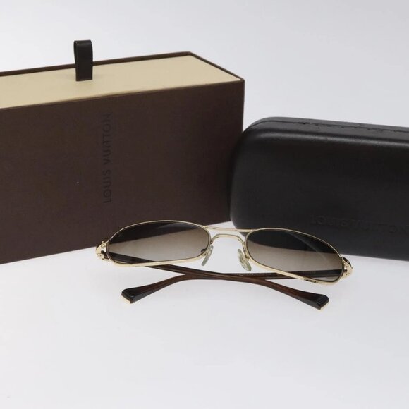 LOUIS VUITTON Conspiration Sunglasses Plastic Gold - Picture 13 of 14